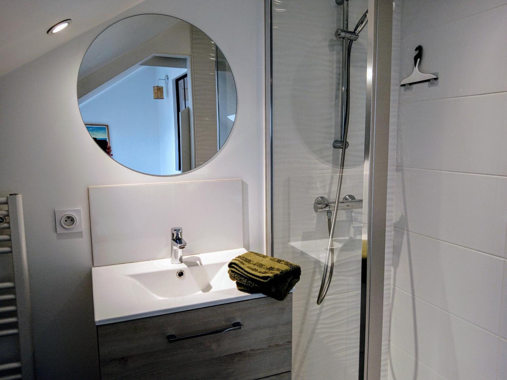 Les Studios De La Gare Linge Cafe The Inclus Wifi Vannes Exterior foto